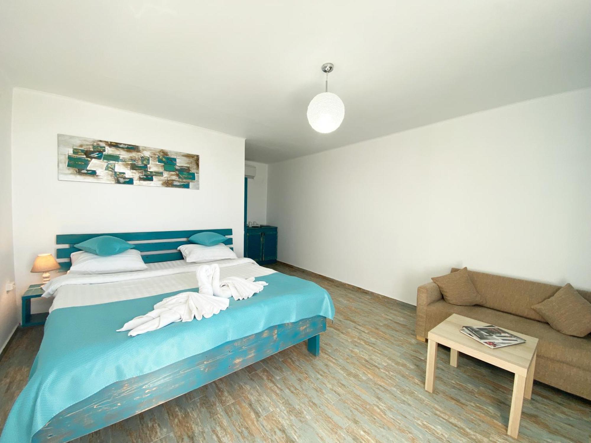 Complex Turistic Rasarit Corbu Bed & Breakfast Corbu  Room photo